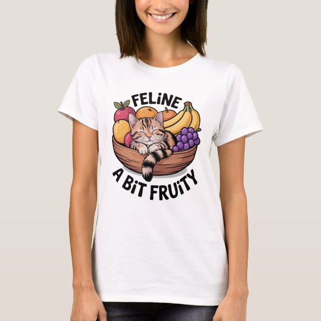 Katze ein bisschen fruchtig - Gemütliche Katze T-Shirt (Vorderseite)