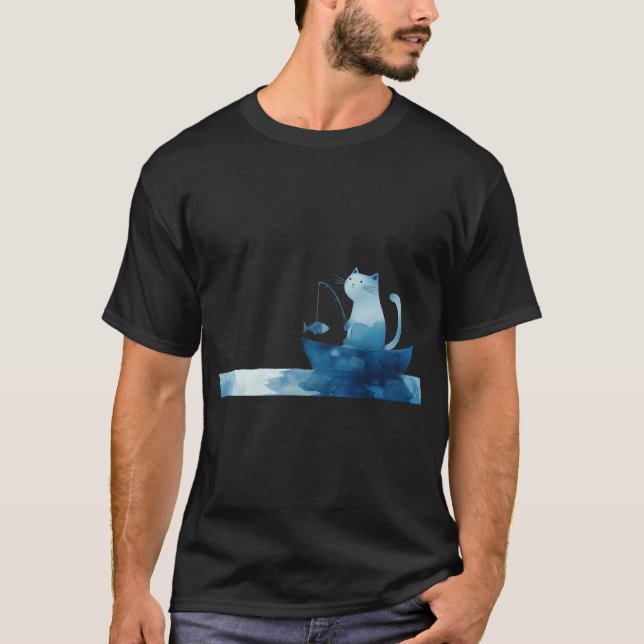 Katze fischt in einem kleinen Boot T-Shirt (Vorderseite)