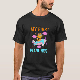 Katze fliegt zum ersten Mal im Flugzeug mit Jungen T-Shirt