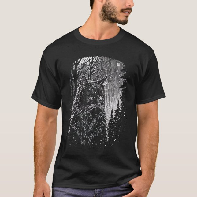 Katze im schneebedeckten Wald T-Shirt (Vorderseite)