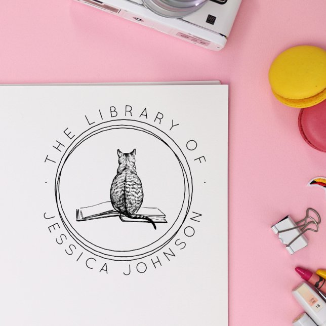 Katze in der Niedlichen Bibliothek der Moderne Permastempel (Von Creator hochgeladen)