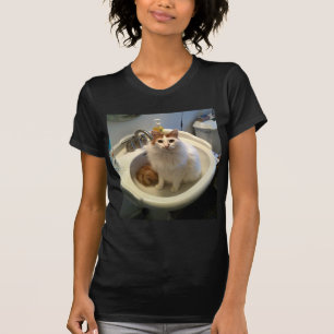 Katze in der Wanne T-Shirt
