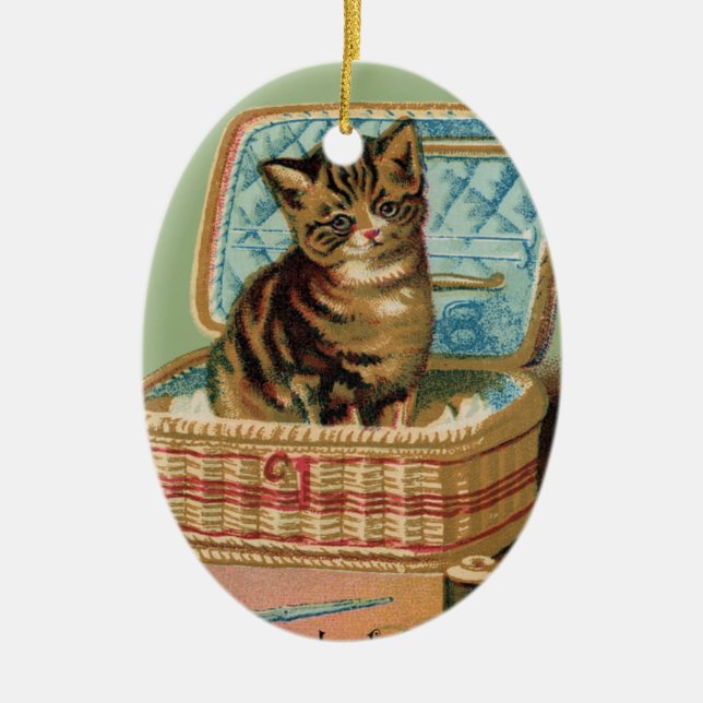 Katze in einem Nähkorb Keramik Ornament (Vorne)