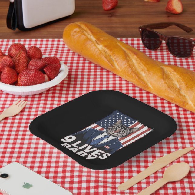 Katze in Suite mit Trump Hair American Flag 9 Live Pappteller (Picknick)