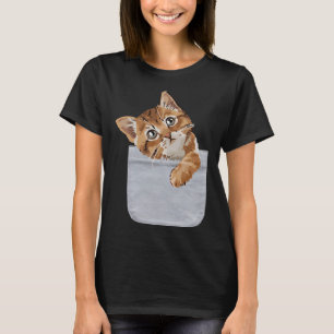 Katze in Tasche kommt aus Niedlichen Katzenpinkeln T-Shirt