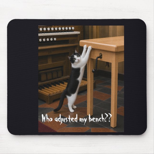 Katze kratzt eine Orgelbank Mousepad (Vorne)