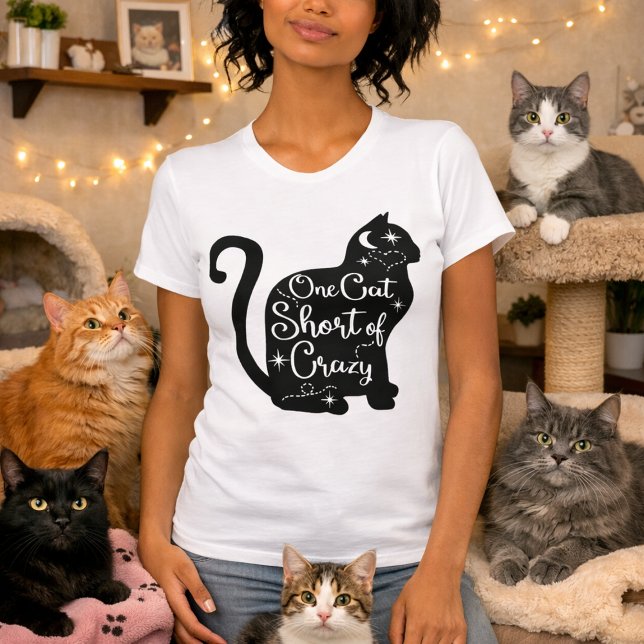Katze liebt eine Katze Kurz von verrücktem, lustig T-Shirt (Von Creator hochgeladen)