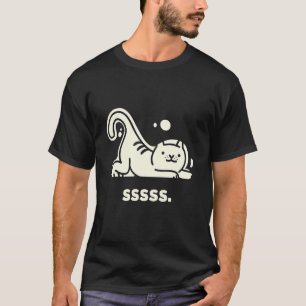 Katze meditiert faules Kätzchen streckt sich entsp T-Shirt