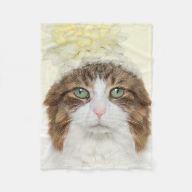 Katze mit Blumen-Hut Fleecedecke (Vorderseite)