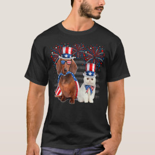 Katze mit Dachshund-Sonnenbrille Amerikanische Fla T-Shirt