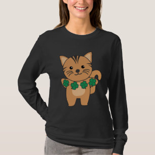 Katze mit irischen Kleeblättern für den St. Patric T-Shirt