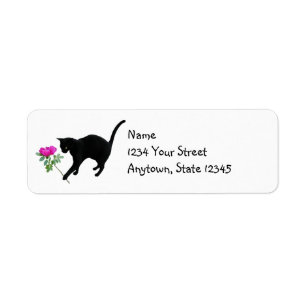 Katze mit rosa Rücksendeadressen-Aufklebern