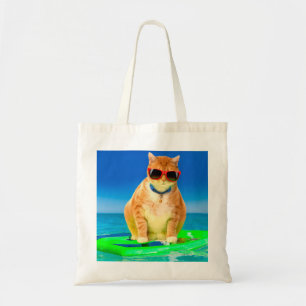 Katze mit Sonnenbrille, die im Ozean surfen Tragetasche