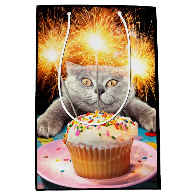 Katze mit Sparklerkuchen Mittlere Geschenktüte (Vorderseite)