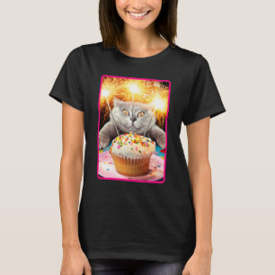 Katze mit Sparklerkuchen T-Shirt