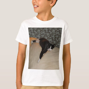 Katze Schlafen auf der Couch Kinder Tagless T - Sh T-Shirt