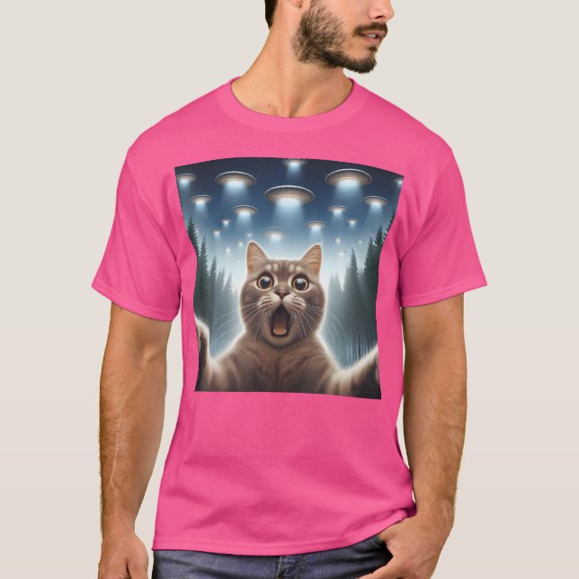 Katze Selfie mit Ufo Alien Funny überrascht Katze  T-Shirt (Vorderseite)