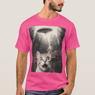 Katze Selfie mit Ufo T-Shirt