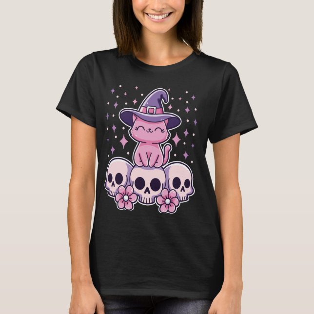 Katze sitzend auf Skulls Niedliche Creepy Pastel G T-Shirt (Vorderseite)