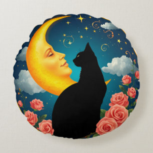 Katze sitzt vor dem Mond mit Rosen und Sternenhimm Rundes Kissen