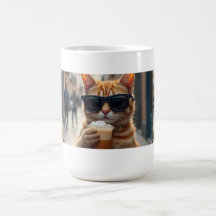 Katze trinkt Kaffee auf einer Straße