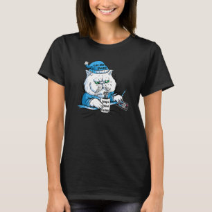 Katze trinkt Kaffee müde Katze schaut fern lustig T-Shirt