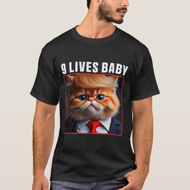 Katze Trump 9 Lebt Baby Funny Vote für Trump Katze T-Shirt (Vorderseite)