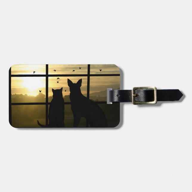 Katze und Hund in den Fensterrücken Gepäckanhänger (Vorderseite horizontal)