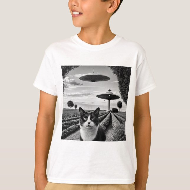 Katze und UFO T-Shirt (Vorderseite)