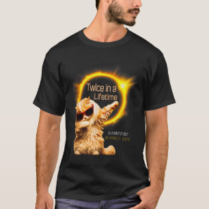 Katze zweimal im Lifetime Solar Eclipse April 04.0 T-Shirt