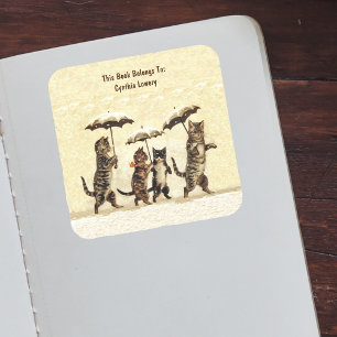 Katzen der Gruppe Kätzchen Spazieren aufrecht in S Quadratischer Aufkleber