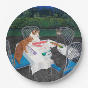 Katzen, die Mahjong-Papierplatte spielen Pappteller