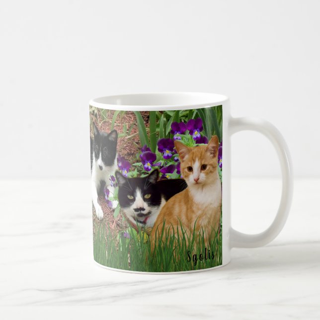 Katzen im Blumengarten / Fotokaffee Kaffeetasse (Rechts)