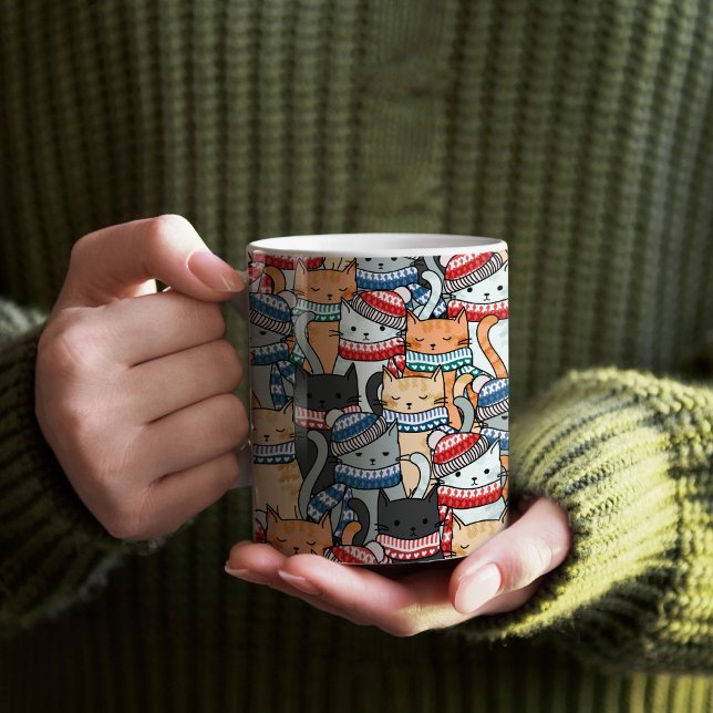 Katzen in Winterskarven und Hats-Muster Kaffeetasse (Cats in scarves and hats mug)