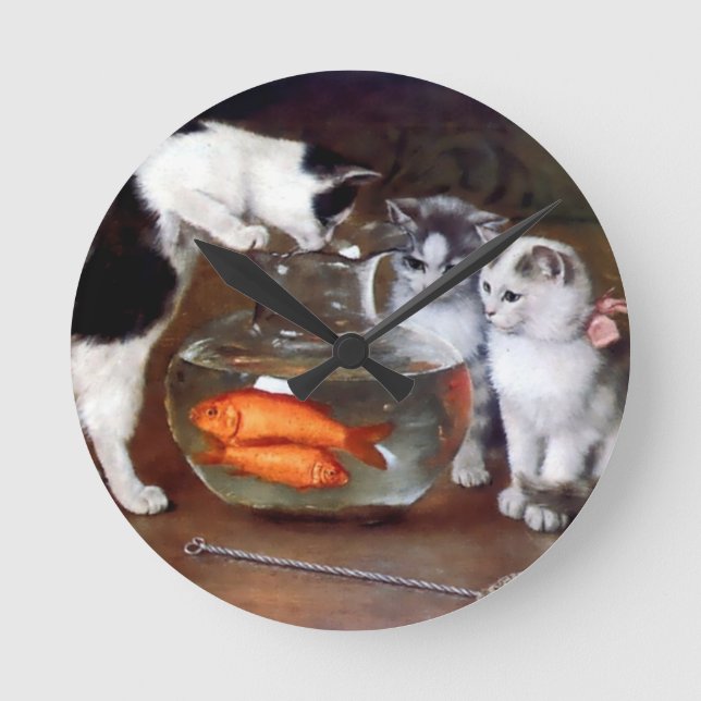 Katzen Kätzchen Angeln in einer Fischschüssel Gemä Runde Wanduhr (Vorderseite)