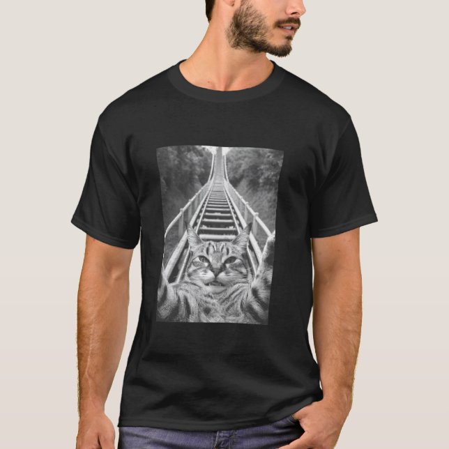 Katzen-Selfie auf Achterbahn T-Shirt (Vorderseite)