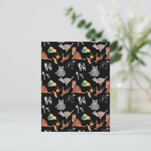 Katzen und Hunde Musterdesign auf Schwarz Postkarte