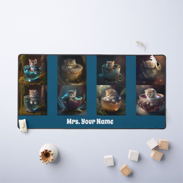 Katzen und Kätzchen in einem Teacup, Schreibtischunterlage (Kindertisch)