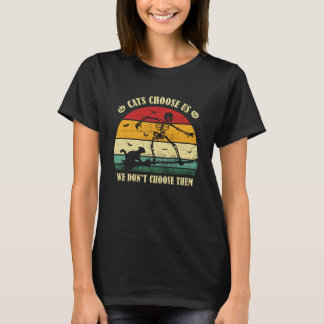 Katzen wählen uns. Vintage Retro Halloween Gruseli T-Shirt
