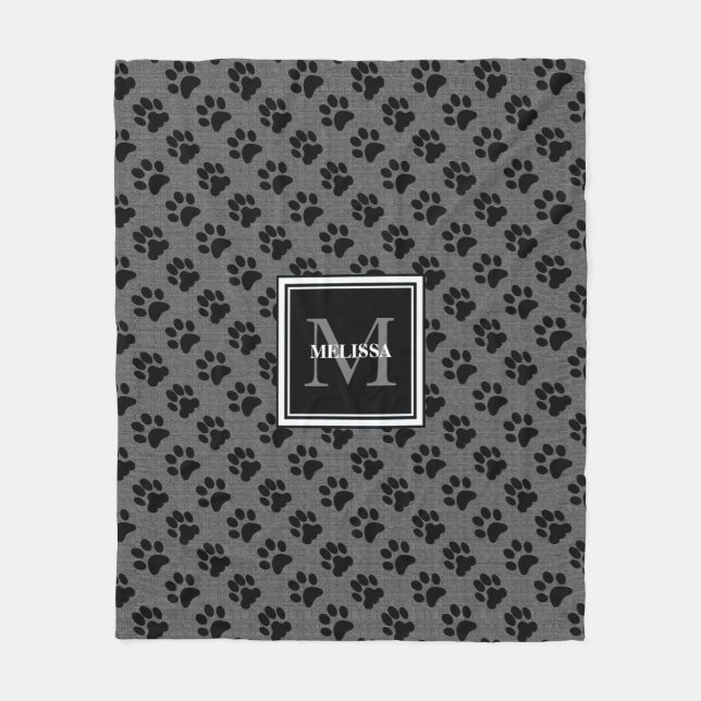 Katzenhundgebäck, graue Schachtel, Monogramm Fleecedecke (Vorderseite)