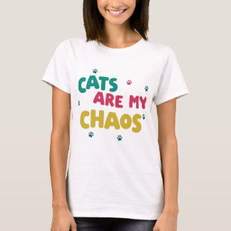 Katzenliebhaber-Chaos: Ein buntes Geständnis T-Shirt