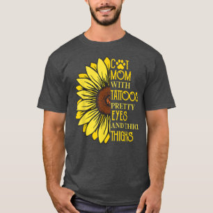 KatzenMama mit Hübschen Augen und dicken Oberschen T-Shirt