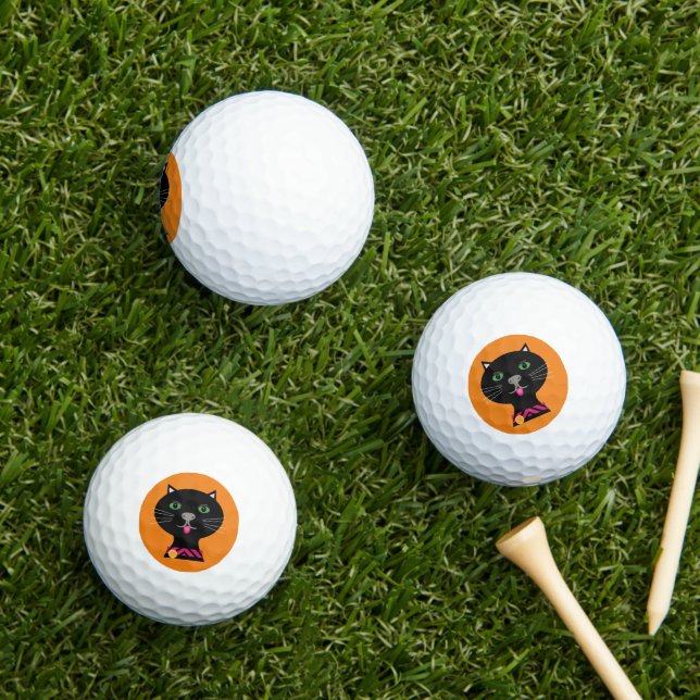 Katzenorangefarbener Hintergrund Golfball (Insitu Gras)