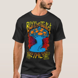 Kaufen Sie das Ticket und fahren Sie mit dem Rad & T-Shirt