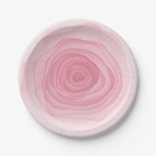 Kaum rosafarbene, farbige Rose in subtilen Rosa Pappteller