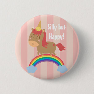 Kawaii Braunes Pferd, das versucht ein Einhorn zu Button