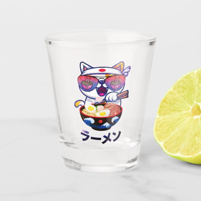 Kawaii Cat Eating Ramen Noodles Schnapsglas (Vorderseite)