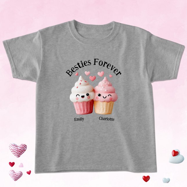 Kawaii Cupcake Besties with Hearts T-Shirt (Von Creator hochgeladen)