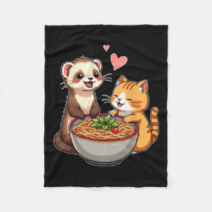Kawaii Ferret und Katzen essen Ramen Niedlich Japa Fleecedecke