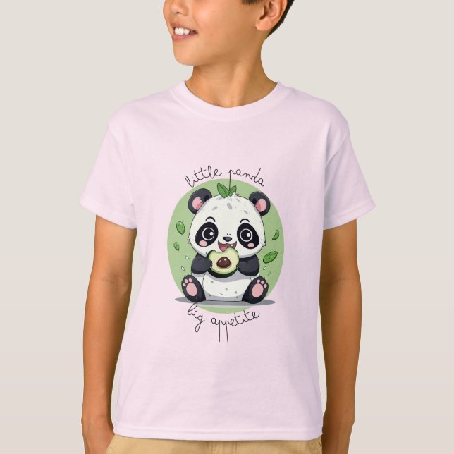 Kawaii Niedlich Baby Panda Eating Avocado T-Shirt (Vorderseite)
